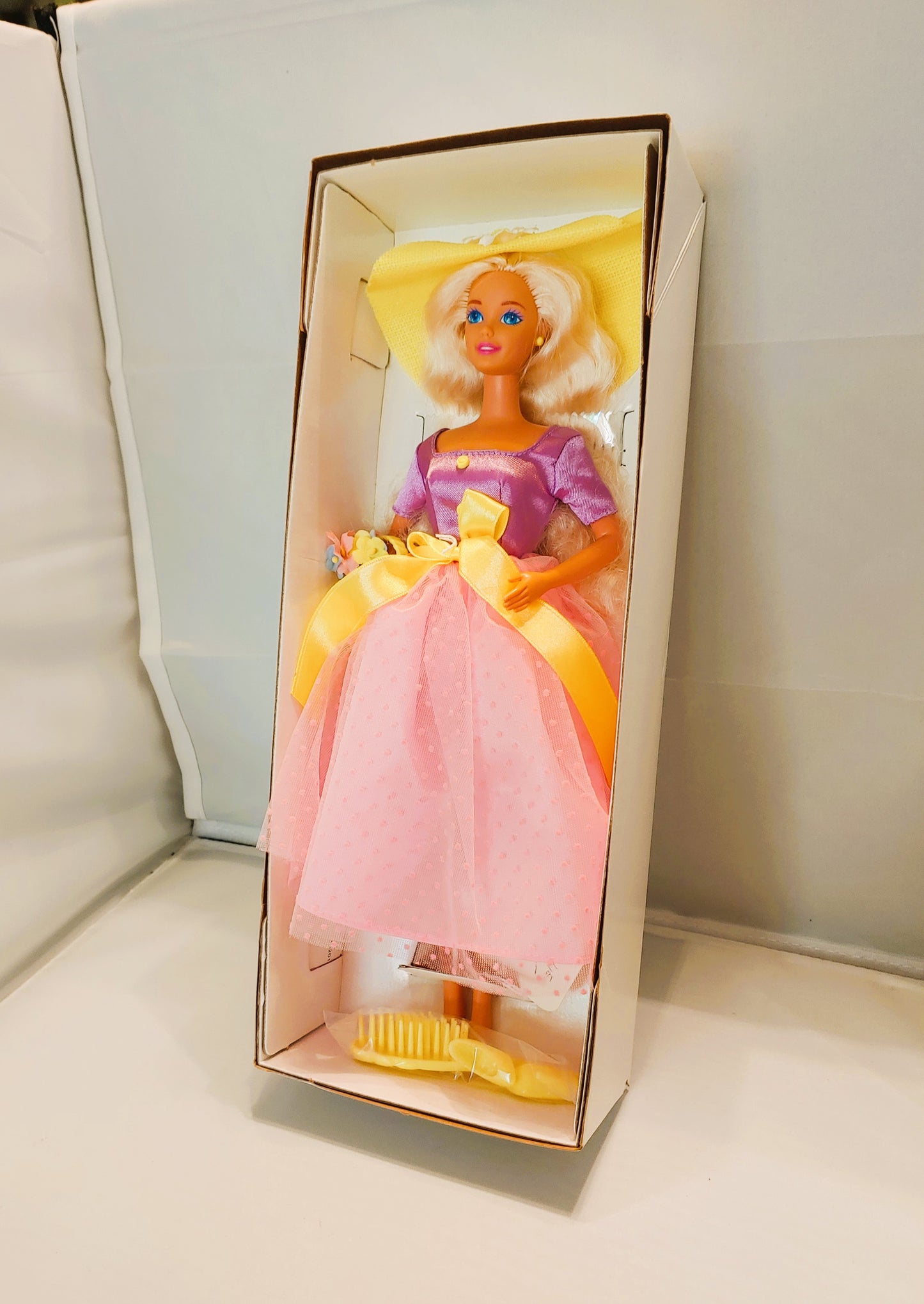 Avon Spring Barbie, collectible Barbie, vintage Barbie, Avon Barbie doll. Spring series Barbie, gift for daughter, gift for niece, 1st series