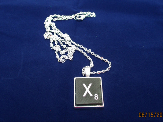 SCRABBLE INITIAL X NECKLACE with chain