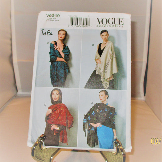 VOGUE WRAPS pattern new condition uncut  one size