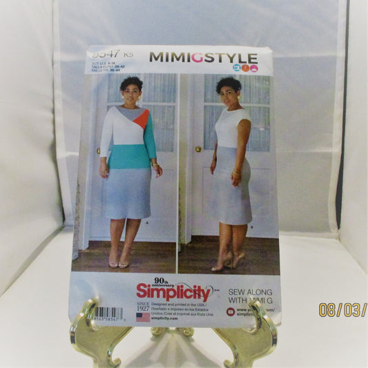 SIMPLICITY PETITE DRESS new uncut sizes 8-16