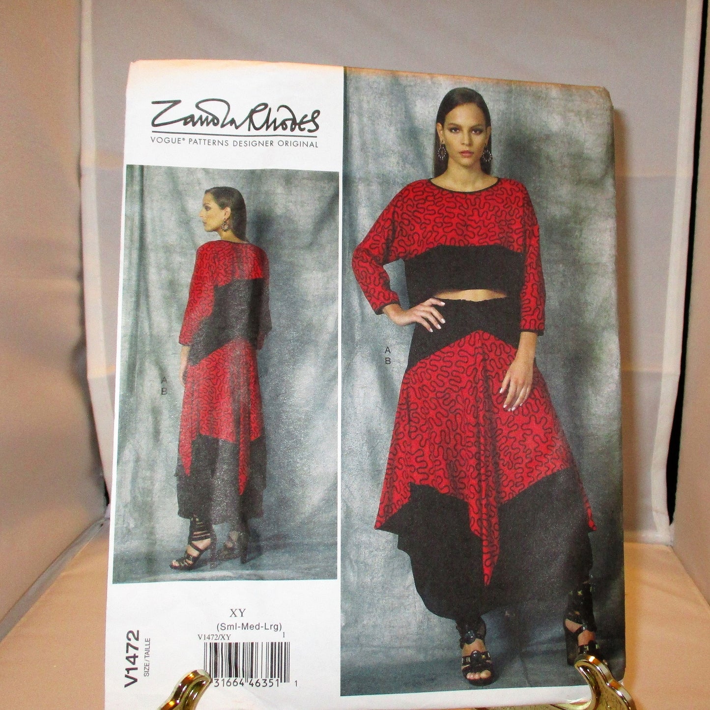 VOGUE DESIGNER ORIGINAL top/skirt Zamo W Rhodes uncut sizes sml, med, lg