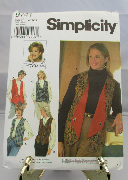 SIMPLICITY reversible vests pattern new uncut sizes 12 to 16  #9741