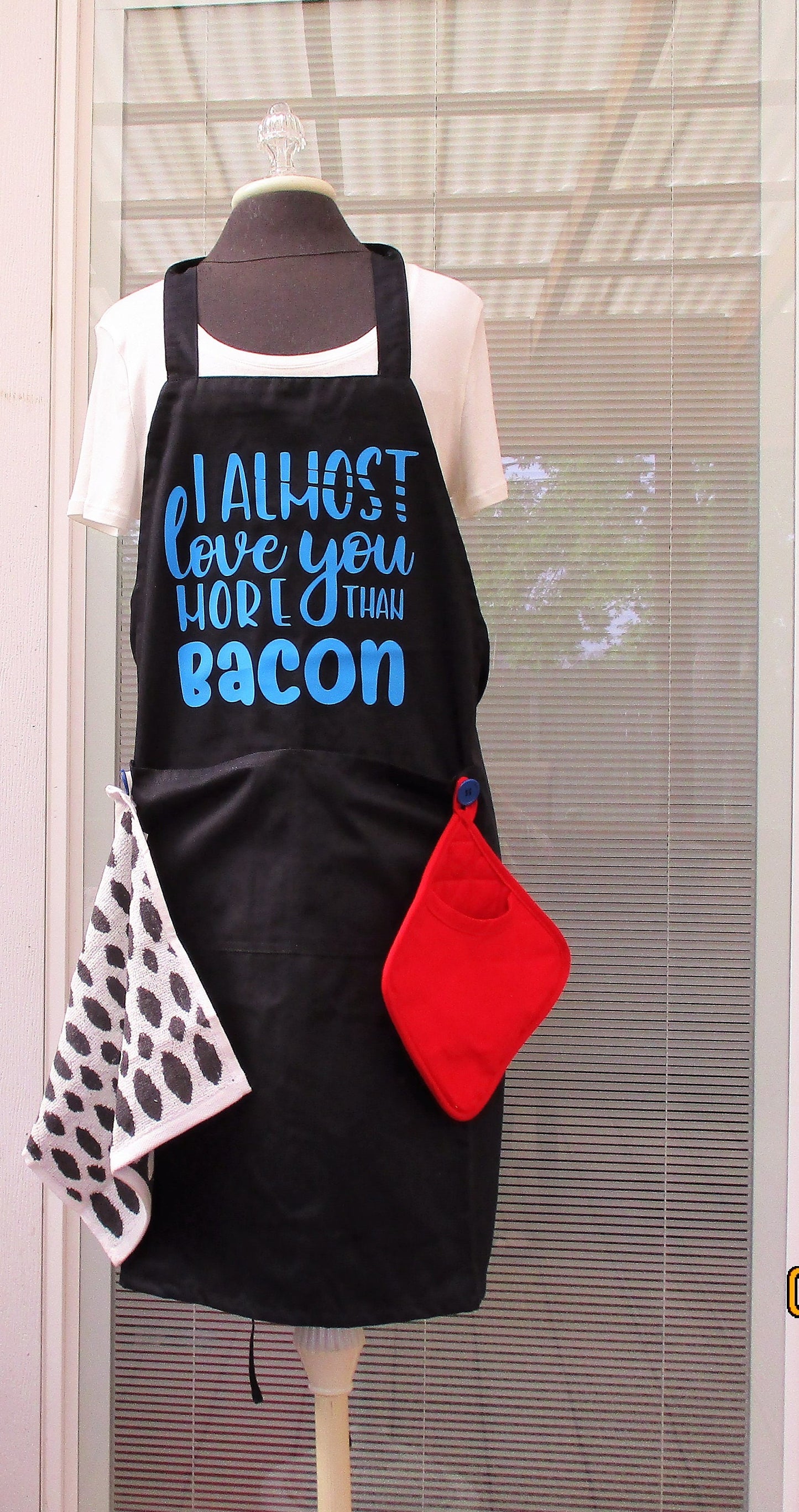 BBQ GRILLING APRON love you more than bacon blue.  with removable hot pad and hand towel