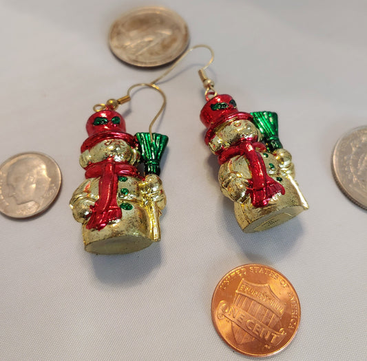 snowman earrings, Christmas earrings, designer earrings, beaded Christmas earrings,