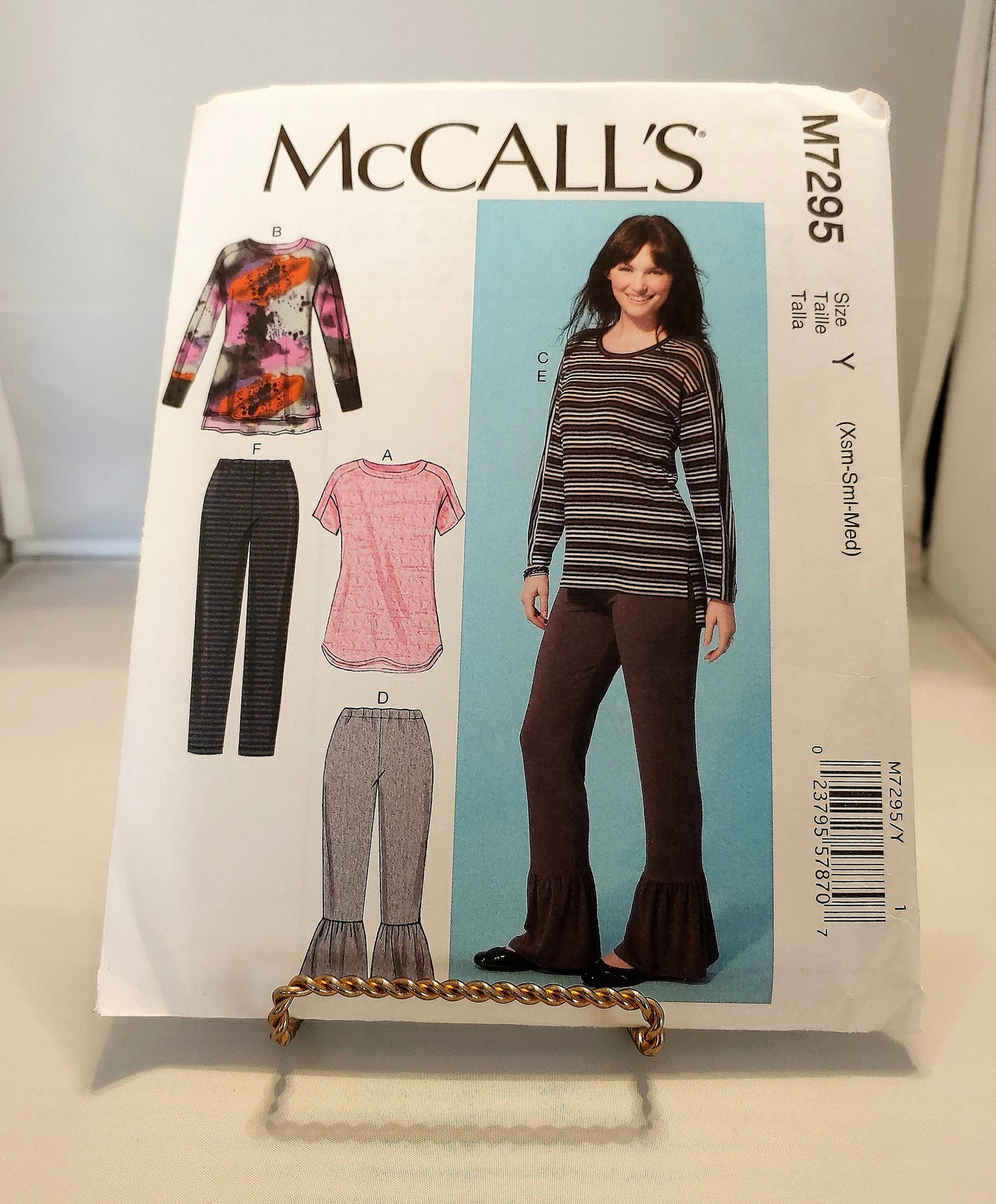 McCalls pattern, misses tops,  misses pants,  partial fitting tops, pullover tops, elastic waist pant, number 7295,  size xsm-med, uncut